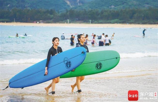 60伏电瓶可以取下来，直接用充电器充电吗。也就是说不经过电动车？游戏画面